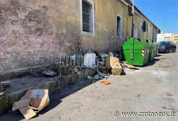 Crotone, i cittadini ci segnalano la discarica a cielo aperto a Sant'Antonio - CrotoneOK.it