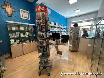 Abba, non solo articoli religiosi. A Termoli da 15 anni il negozio dove scegliere libri e bomboniere per tante occasioni - Primonumero