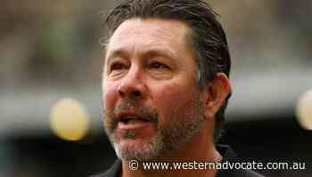 Saints banish snakes, climb AFL ladder - Western Advocate