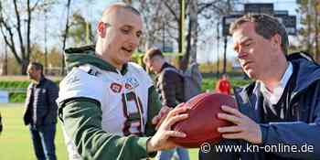 Kunstrasen für Baltic Hurricanes: OB Kämpfer eröffnet in Kiel den Kilia-Platz - Kieler Nachrichten