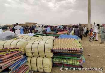 CM Murad visits fire-hit village in Dadu, orders high-level inquiry - Daily Minute Mirror