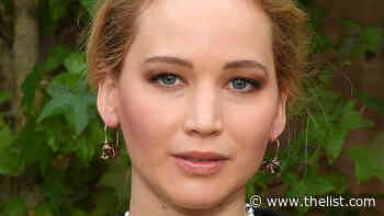 Here's What Jennifer Lawrence Looks Like Going Makeup-Free - The List