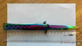 Bundespolizei im Einsatz: Jugendlicher hantiert am Bahnhof Reinfeld mit verbotenem Springmesser | shz.de - shz.de