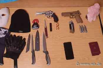 Bundespolizei entdeckt Waffenarsenal bei 20-Jährigem