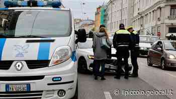 Incidente in via Carducci, disagi al traffico - Il Piccolo