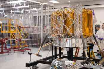 Astrobotic unveils Peregrine lunar lander that will fly to the moon this year (photos)