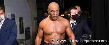 Mike Tyson frappe un passager qui l'importunait à bord d'un avion