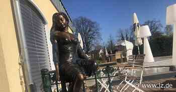 Gestohlene Bronzefigur hat in Steinheim nun eine Doppelgängerin | Lokale Nachrichten aus Schieder-Schwalenberg - Lippische Landes-Zeitung