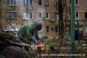 Putin claims Mariupol win but won’t storm Ukrainian holdout - Creston Valley Advance