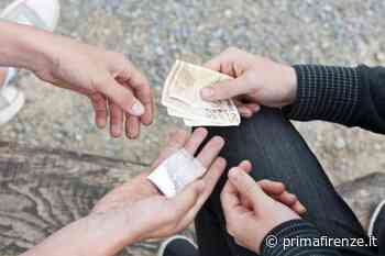 Prato, corriere della droga fermato in monopattino dalla volante: denunciato - Prima Firenze