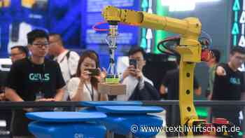 Smart Warehouses in der Mode: Künstliche Intelligenz für den Singles' Day - TextilWirtschaft Online
