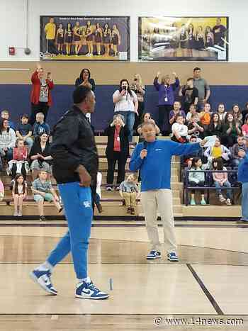 UK basketball coach John Calipari makes stop in Dawson Springs - 14 News WFIE Evansville