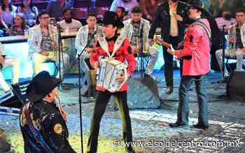Fans se rinden a “Los 2 carnales” en el Palenque de la FNSM22 - El Sol del Centro