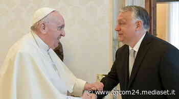 Il Papa riceve Orban e loda l'opera di protezione dei profughi ucraini - TGCOM