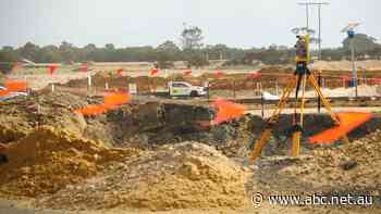 'We don't own a bulldozer': Taxpayers in dark about specifics of $1 billion WA freeway, as government washes hands