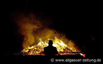 Osterfeuer 2022 im Allgäu: Wo dieses Jahr Feuer brennen - Memmingen, Obermaiselstein, Bad Grönenbach - Allgäuer Zeitung