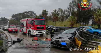 Catania, incidente autonomo sull'Asse dei servizi: il guidatore resta incastrato tra le lamiere - La Sicilia
