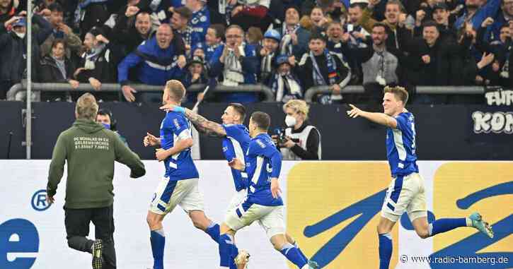 Schalke und Bremen auf Aufstiegsmission