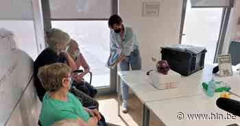 S.M.A.K. brengt kunst tot bij patiënt in Ziekenhuis Geel: “Welzijn van patiënt staat centraal en daarvoor is kunst essentieel” - Het Laatste Nieuws