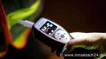 Mit 1,1 Promille und laufendem Motor: Autofahrer (31) am Straßenrand von Polizei entdeckt