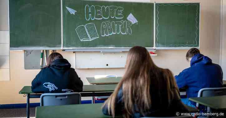 Schulstart am Montag: Noch eine Woche Testpflicht