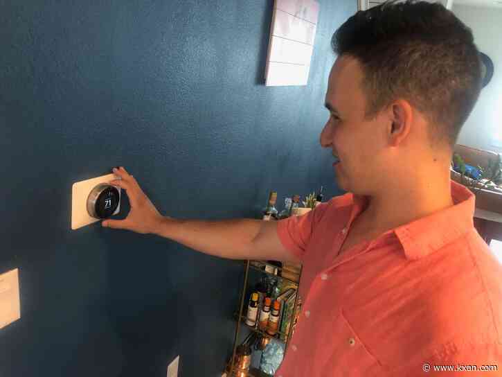 Texas cities and homeowners are switching to solar power - here's why