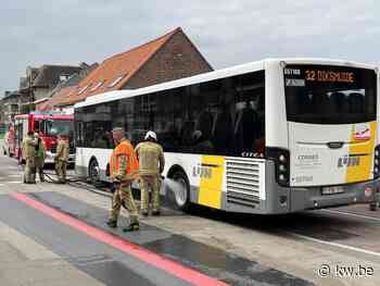 Buschauffeur rijdt in Kortemark brandende bus tot op veilige plaats: "Er is nooit paniek geweest" - KW.be