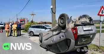 Zwaar ongeval op landelijk kruispunt in Staden: 2 kinderen gewond - VRT NWS