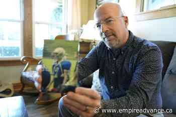 Praying football coach asking Supreme Court for his job back - Virden Empire Advance