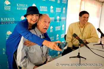 Texas author who set series of novels along border dies - Virden Empire Advance