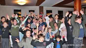 Fastenbrechen in Finnentrop: 400 Muslime feiern zusammen - WP News