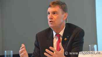 Paukenschlag in Cuxhaven: Landrat Kai-Uwe Bielefeld gibt sein Amt vorzeitig auf - Nachbarkreise - Tageblatt-online