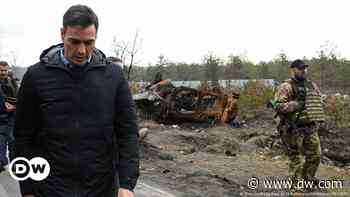 Pedro Sánchez condena las “atrocidades” de la guerra durante su visita a Ucrania - DW (Español)