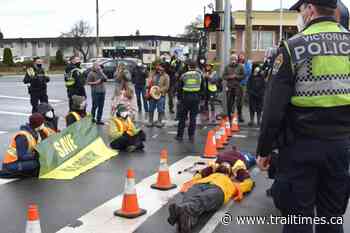 'Use the Google,' BC premier tells road-blocking logging protesters – Trail Daily Times - Trail Times