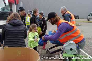 'Kindness backpacks' bring 'moments of happiness' to young Ukrainian refugees - The Oldham Times