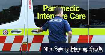 Motor scooter rider dies in Sydney’s east after hitting median strip - Sydney Morning Herald