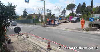 Siena, Cassia Sud, i commercianti: “Le nostre attività prigioniere di un cantiere davvero infinito” - Corriere di Siena