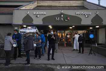 Muslim group concerned after Edmonton mosques receive packages with powdery substance - Saanich News