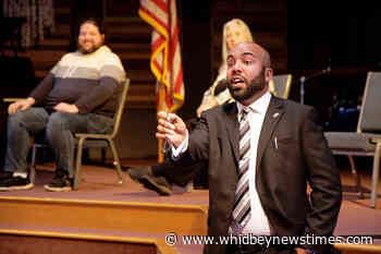 Langley police chief sworn in during memorable meeting - Whidbey News-Times