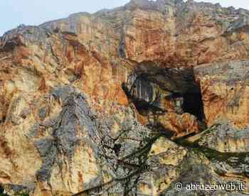 RILANCIARE MINIERE MAIELLA SUL MODELLO MATERA, D'ALFONSO E SINDACI IN VISITA ALLA "CITTA' DEI SASSI" | Ultime notizie di cronaca Abruzzo - Abruzzoweb.it