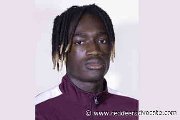 Red Deer’s Jeremiah Lauzon breaks 18-year-old Alberta indoor track record - Red Deer Advocate