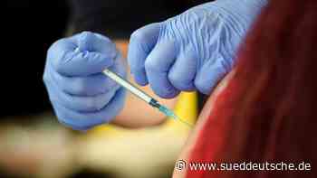 Gesundheit - Dresden - DRK muss Zehntausende Corona-Impfdosen wegwerfen - Gesundheit - Süddeutsche Zeitung - SZ.de