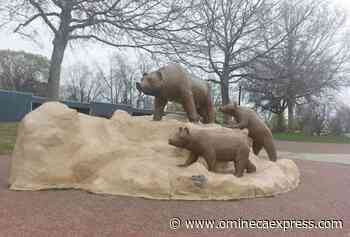 Kelowna RCMP investigating after children suffer burn-like injuries at park – Vanderhoof Omineca Express - Omineca Express