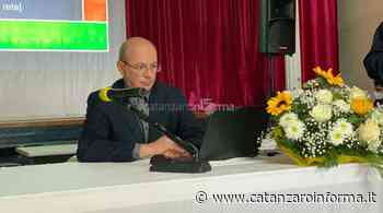 “Siamo ancora liberi con lo smartphone in mano?”, dibattito con Marco Brusati - CatanzaroInforma