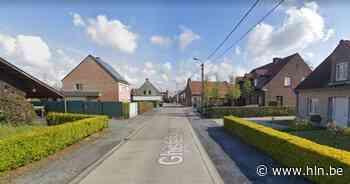 OVAM onderzoekt PFAS-vervuiling op grens van Izegem en Ingelmunster - Het Laatste Nieuws