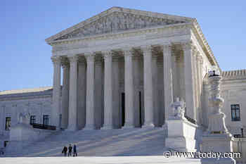 Person sets themself on fire in front of Supreme Court building