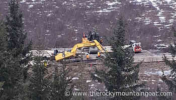 TMX excavator sinks in swampy area outside Jasper - The Rocky Mountain Goat
