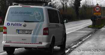 Bestuurder (24) onder invloed veroorzaakt kop-staartbotsing: twee voertuigen getakeld - Het Laatste Nieuws