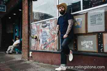 Joshua Hedley Is Resurrecting Nineties Country. But He Really Just Wants to Soundtrack Your Party Boat
