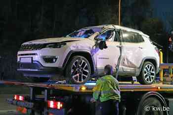 Twee gewonden bij botsing aan oprit E17 in Deerlijk - KW.be